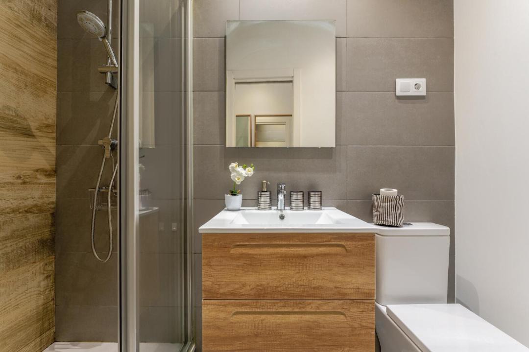 Photo of Bathroom in Golden Triangle of Art