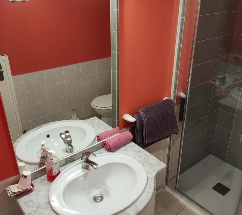 Photo of Bathroom in Pont-de-Vaux