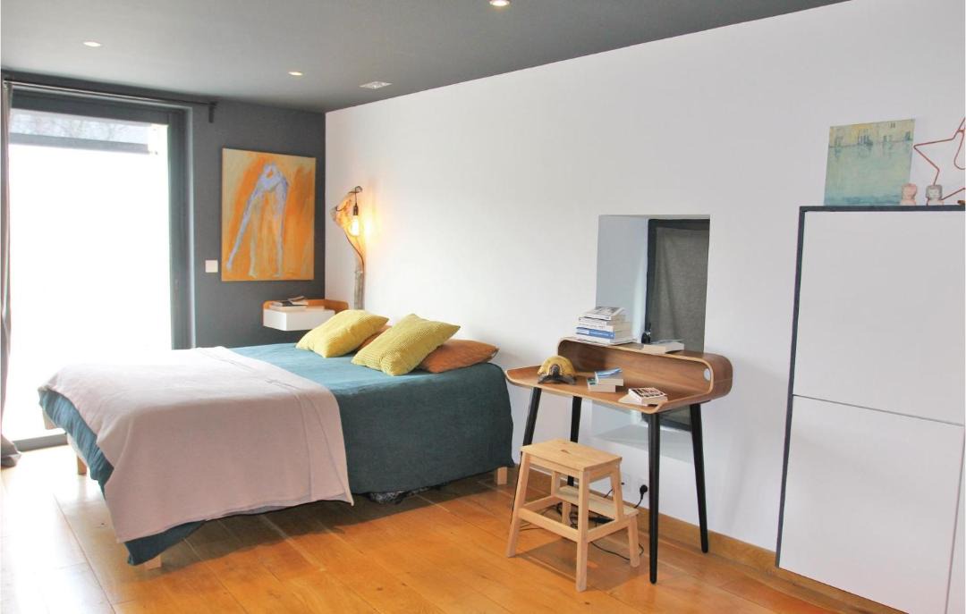 Photo of Bedroom in Saint-Gervais-sur-Roubion