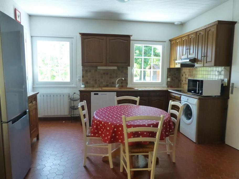 Photo of Kitchen in Saint-Genis-Laval