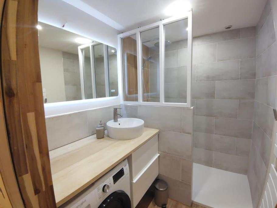 Photo of Bathroom in Cruseilles