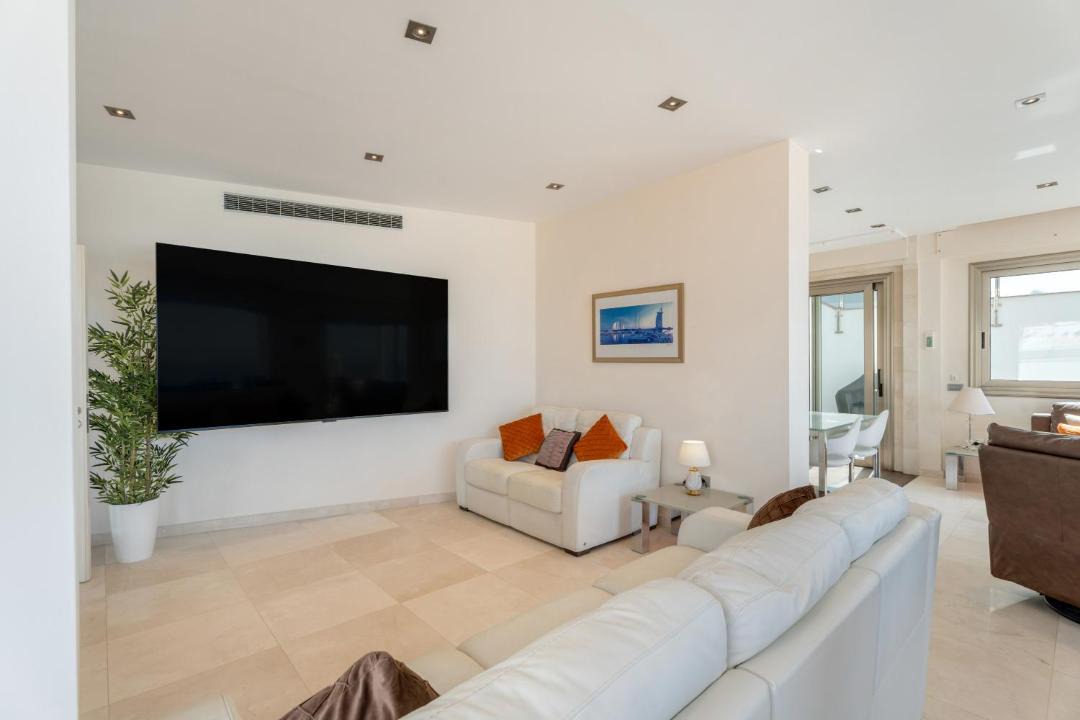 Photo of Livingroom in San Eugenio