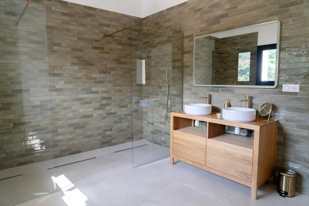 Photo of Bathroom in Montbazin