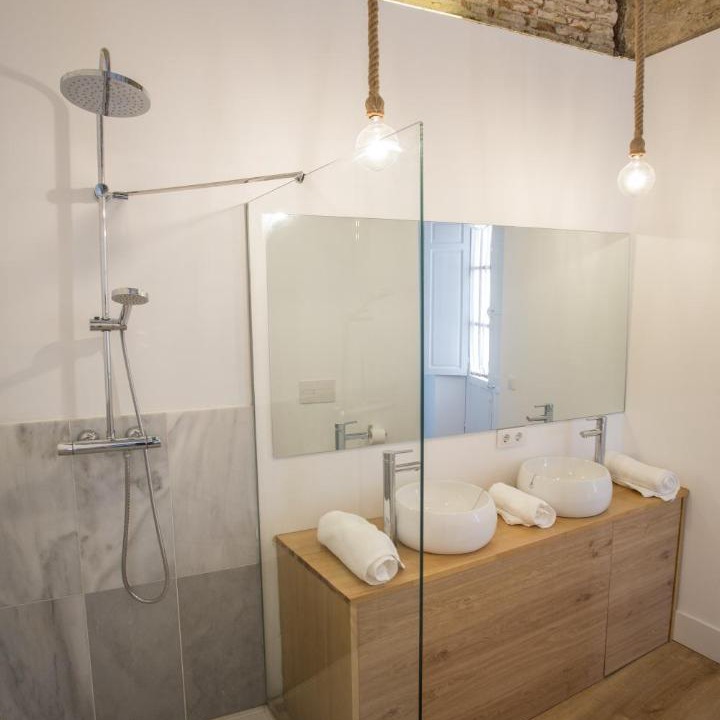 Photo of Bathroom in San Francisco-Ribera