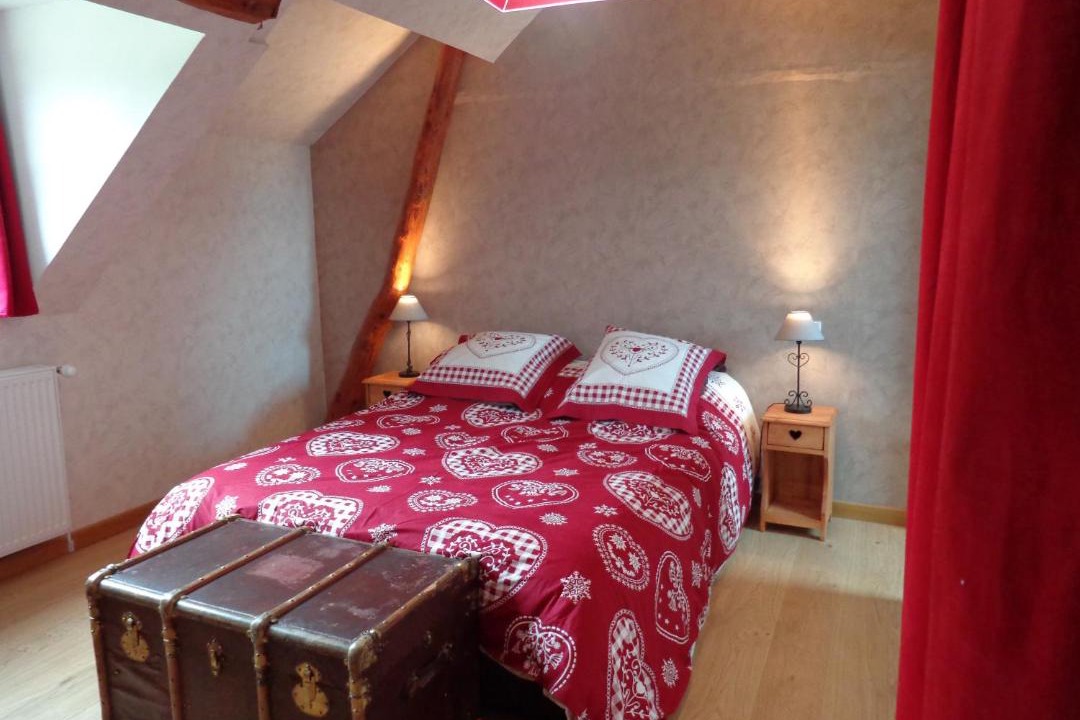 Photo of Bedroom in Campan