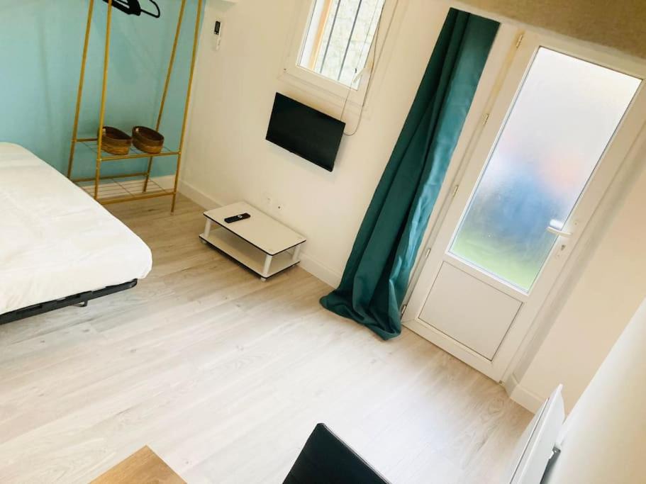 Photo of Bedroom in Miramas