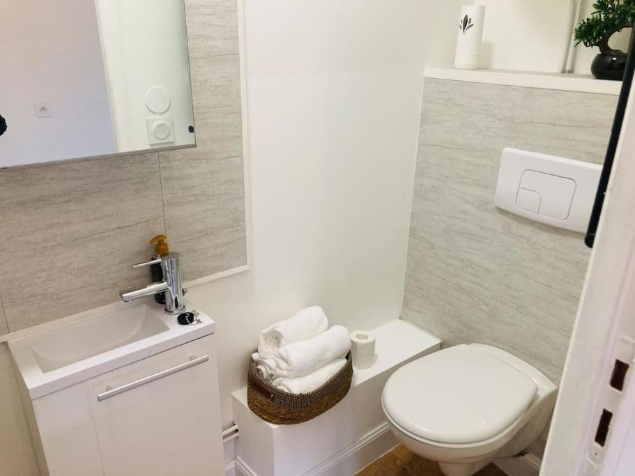 Photo of Bathroom in Miramas