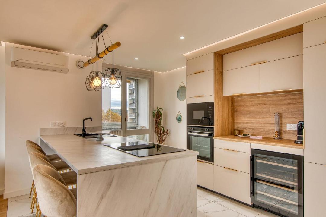 Photo of Kitchen in Saint-Genis-Laval