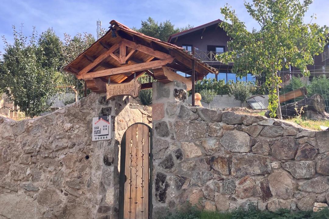 Photo of Others in Hoyos del Espino