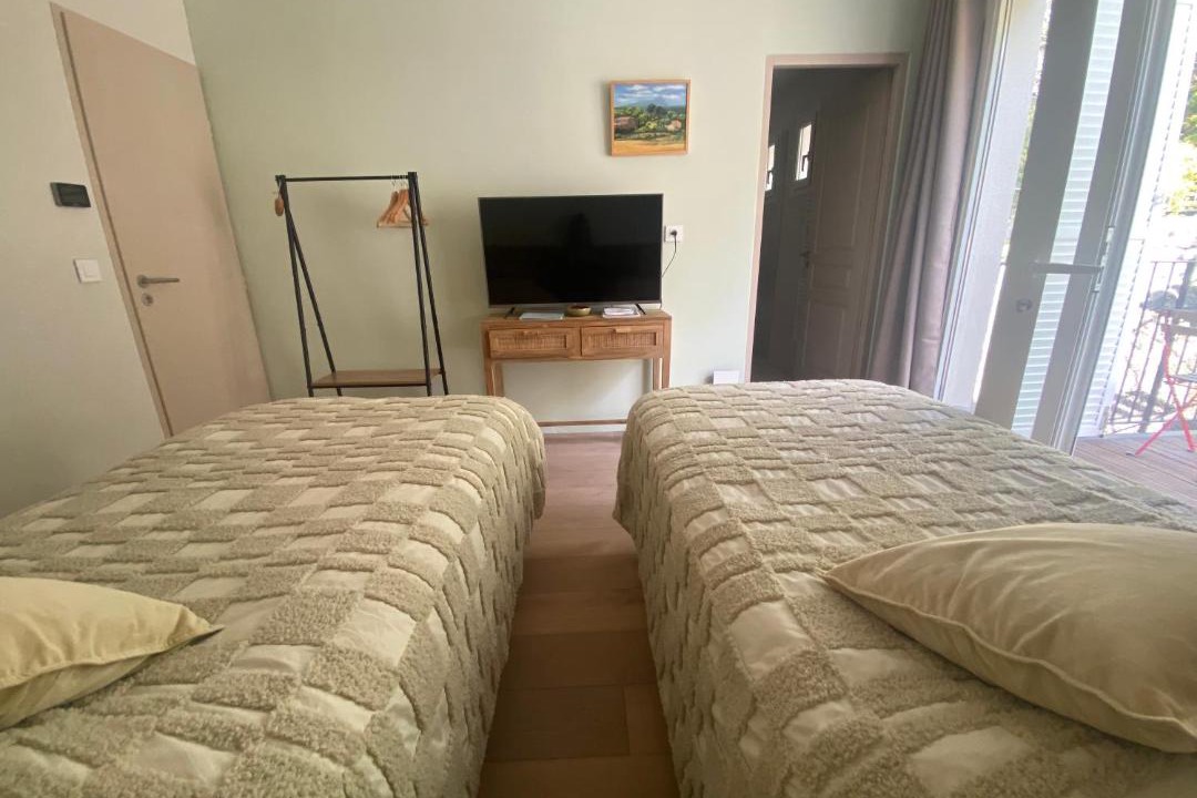 Photo of Bedroom in Saint-Marc-Jaumegarde