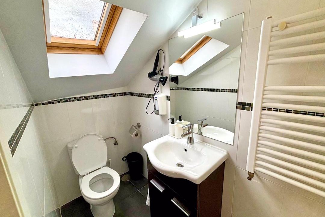 Photo of Bathroom in Malasana