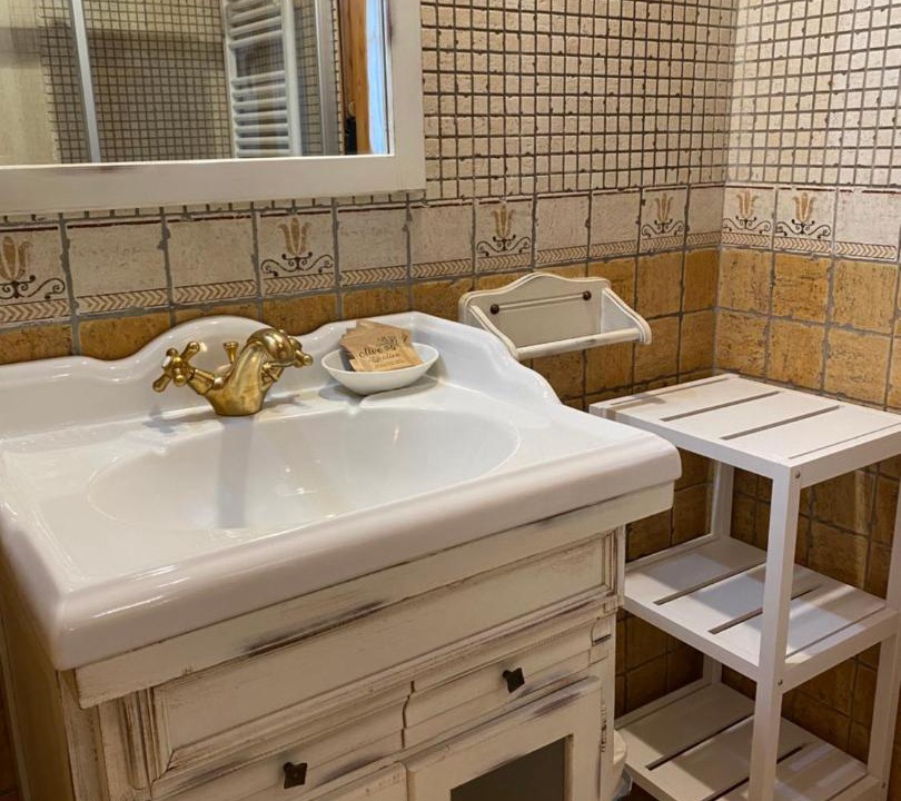 Photo of Bathroom in Saravillo