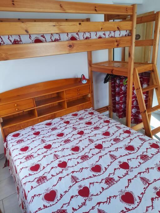 Photo of Bedroom in Lelex