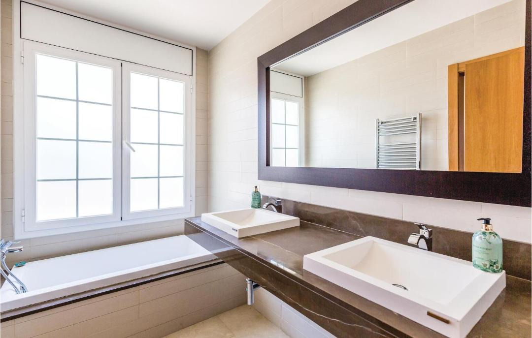 Photo of Bathroom in Cabrils