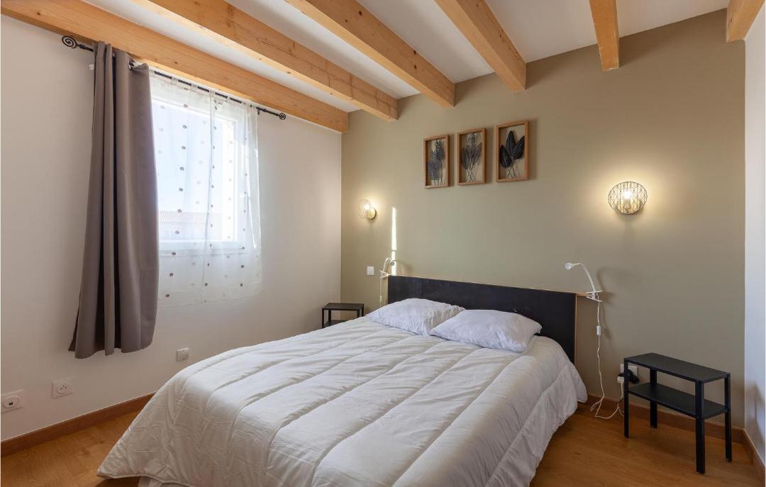 Photo of Bedroom in Eyragues