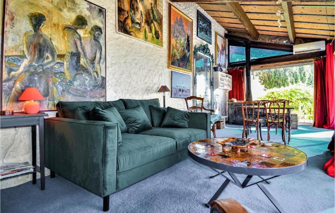 Photo of Livingroom in Sernhac