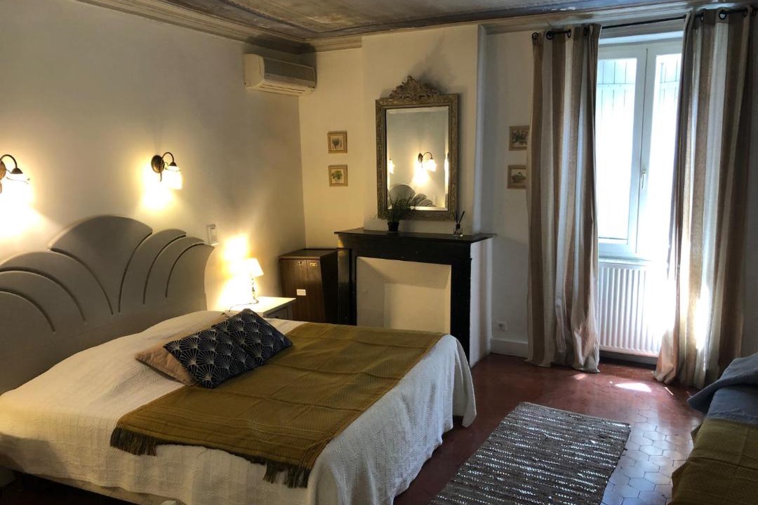 Photo of Bedroom in Collias