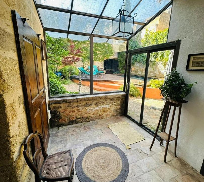 Photo of Patio Balcony in Collias
