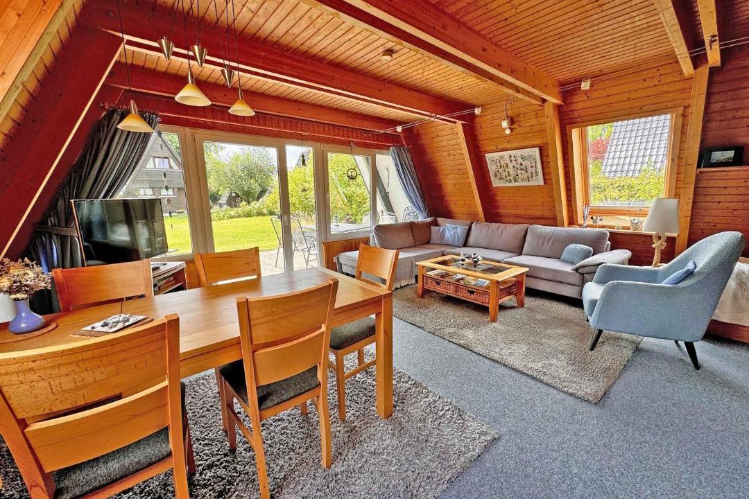 Photo of Livingroom in Damp