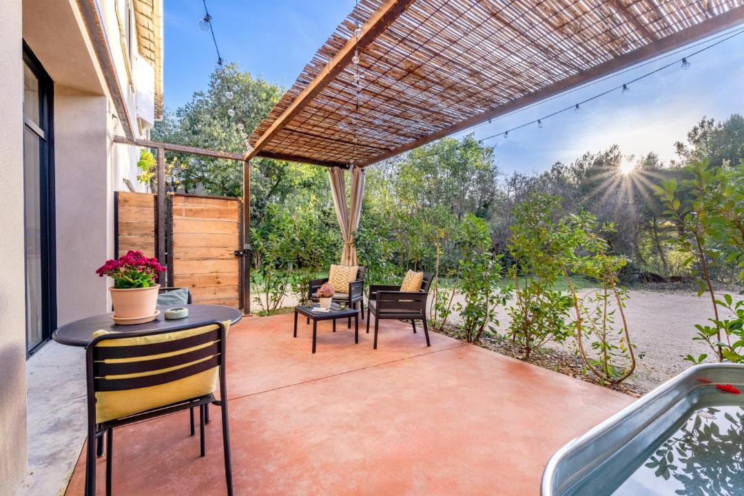 Photo of Patio Balcony in Nyons