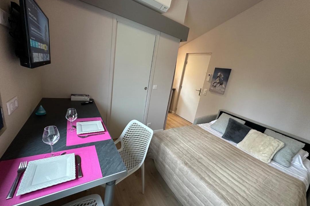 Photo of Bedroom in Milhaud