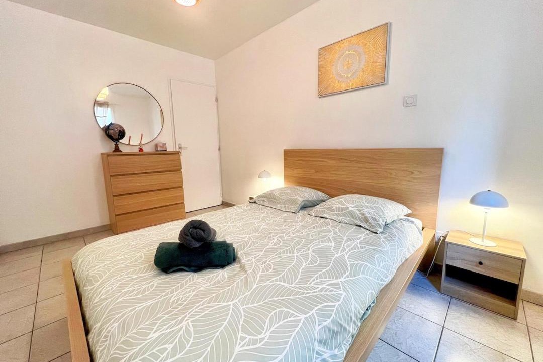 Photo of Bedroom in Saint-Chamas