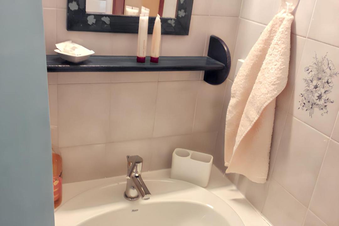 Photo of Bathroom in Cordon