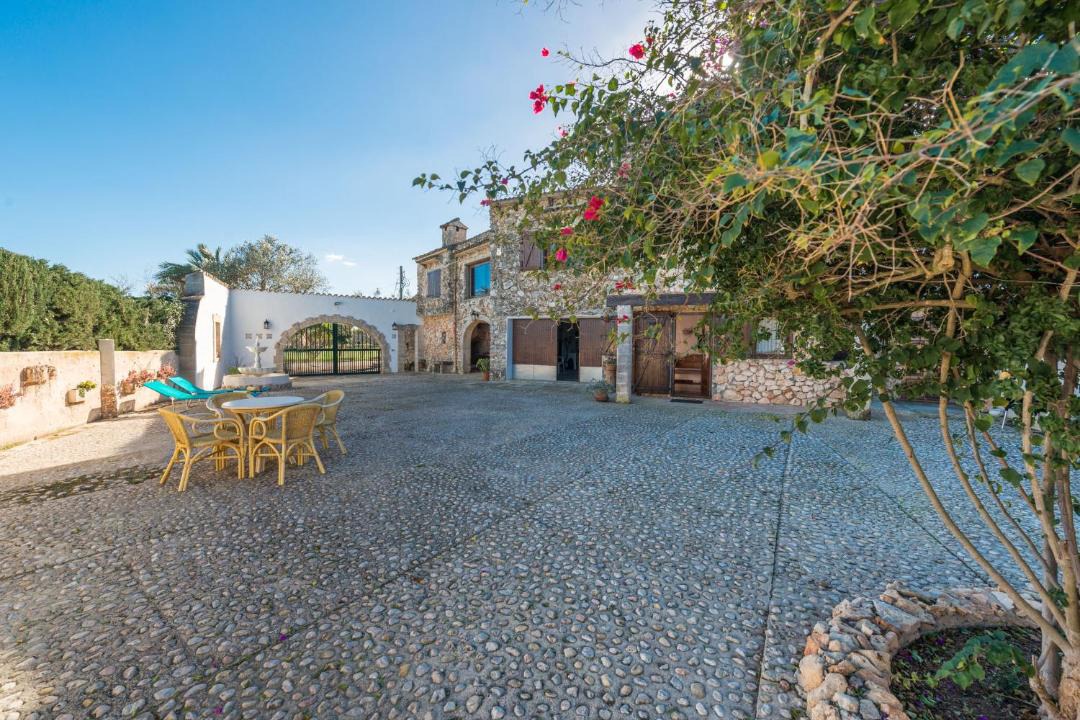 Photo of Buildings in Muro