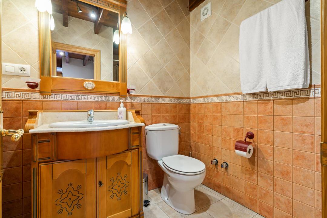 Photo of Bathroom in Llenin