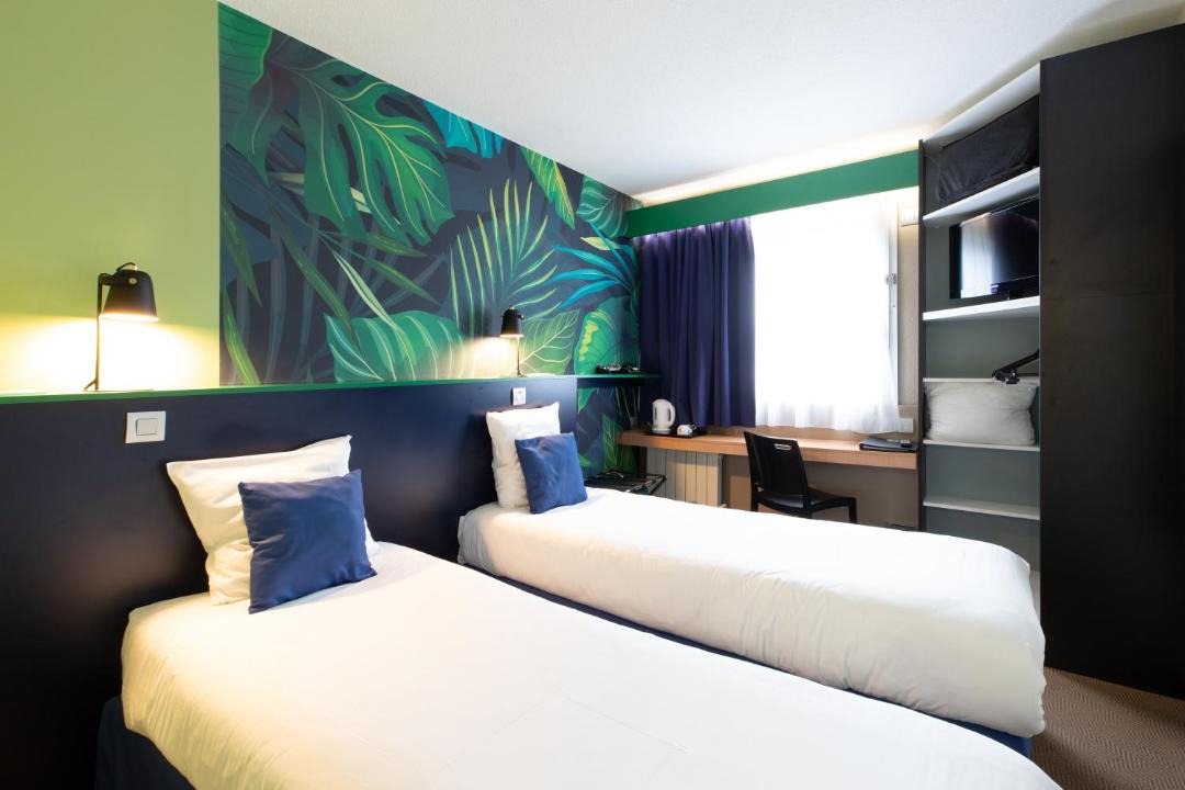 Photo of Bedroom in Oyonnax
