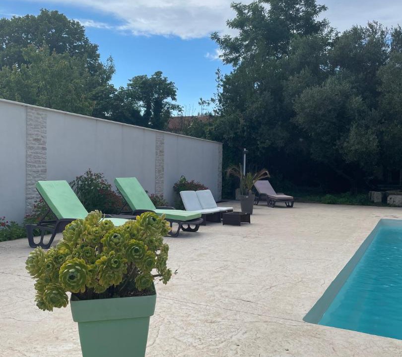 Photo of Others in Beaucaire