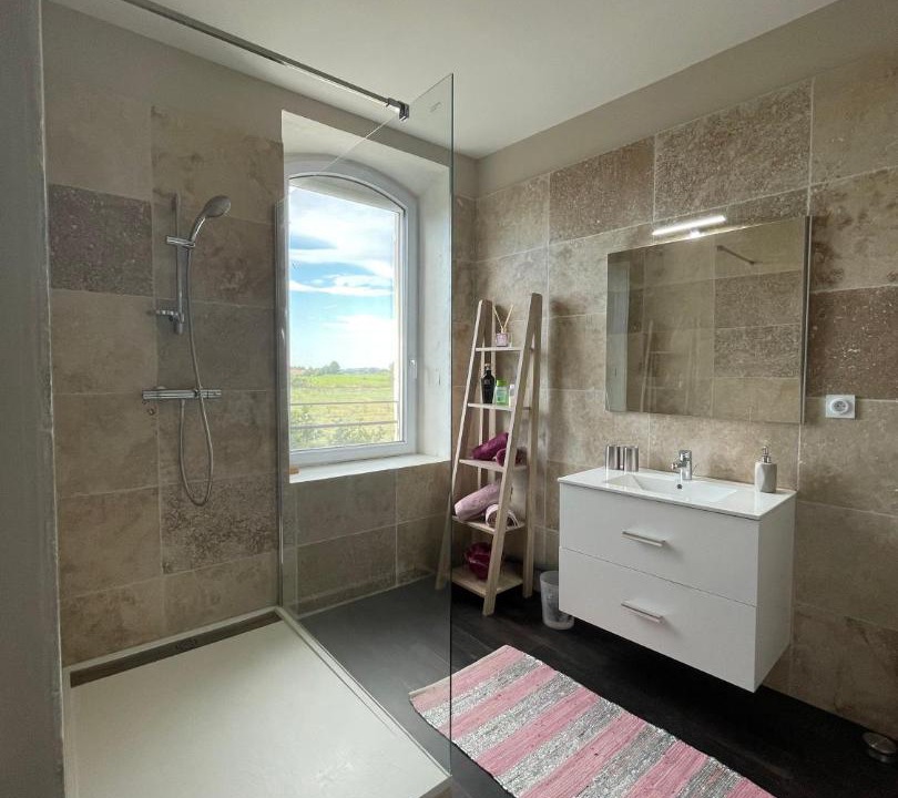 Photo of Bathroom in Beaucaire
