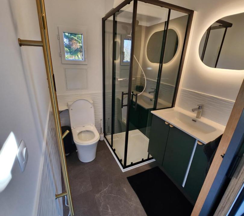 Photo of Bathroom in Excenevex