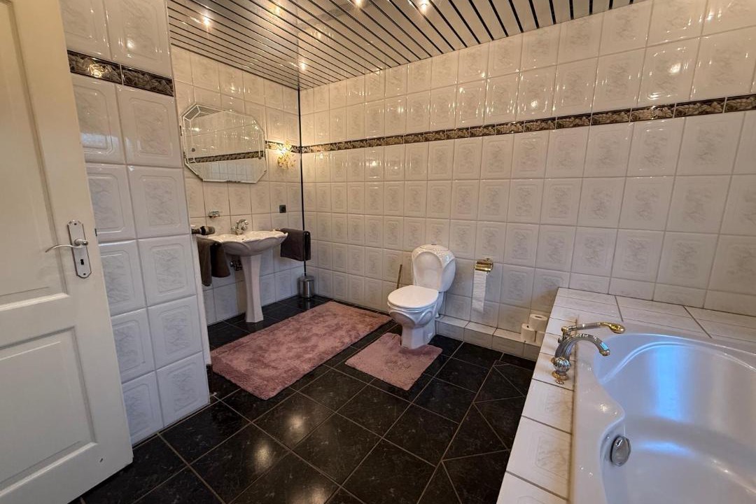 Photo of Bathroom in Region Hannover District