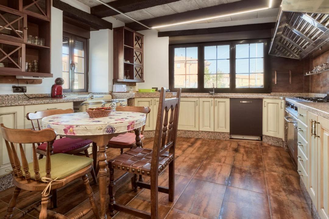 Photo of Kitchen in Valverde de la Virgen