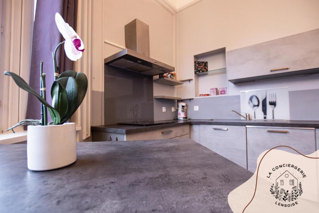 Photo of Kitchen in Lens