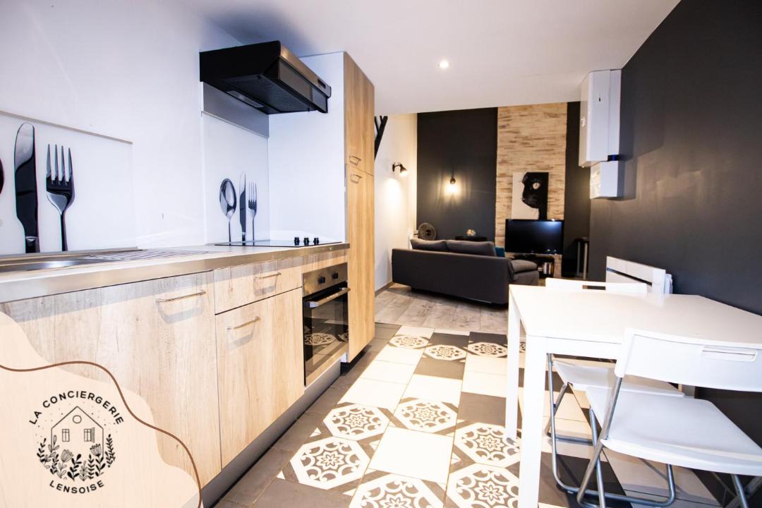 Photo of Kitchen in Lens