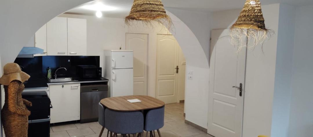 Photo of Kitchen in Saint-Etienne-de-Saint-Geoirs