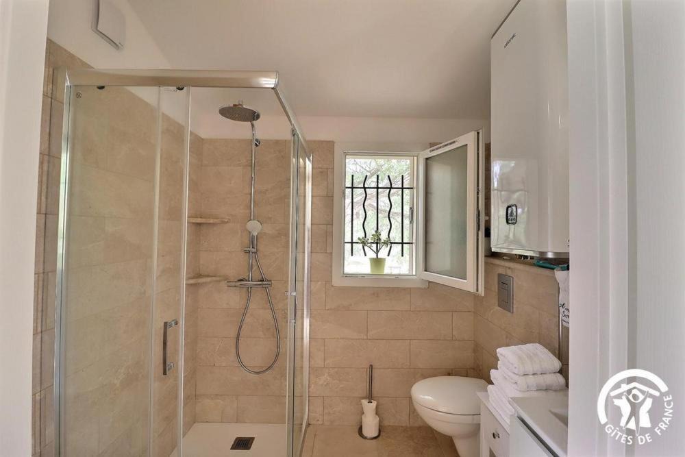 Photo of Bathroom in Roquevaire