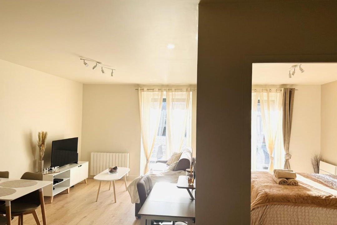 Photo of Bedroom in Bellegarde-sur-Valserine