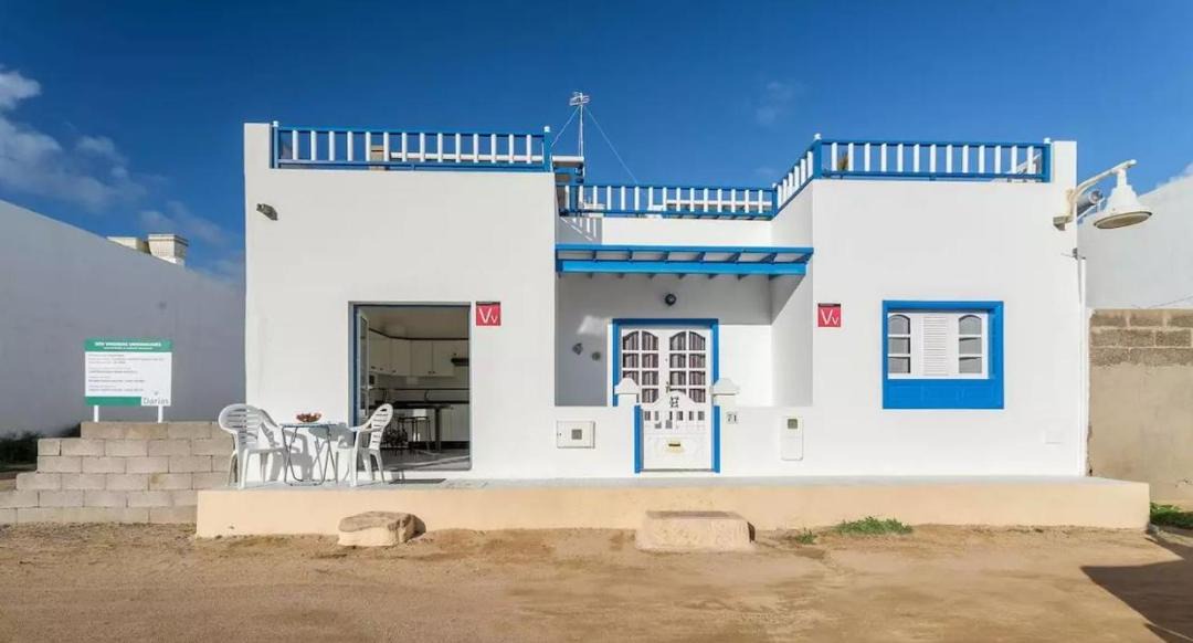 Photo of Buildings in Caleta de Sebo