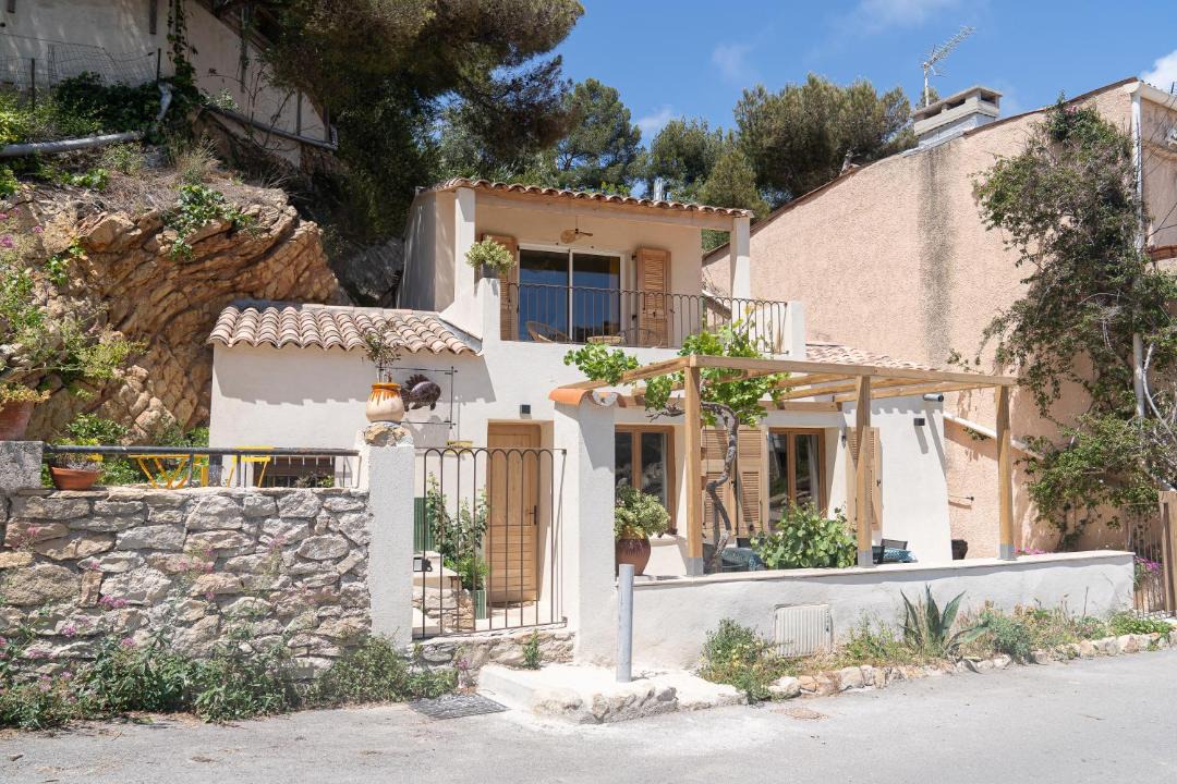 Photo of Others in Ensues-la-Redonne