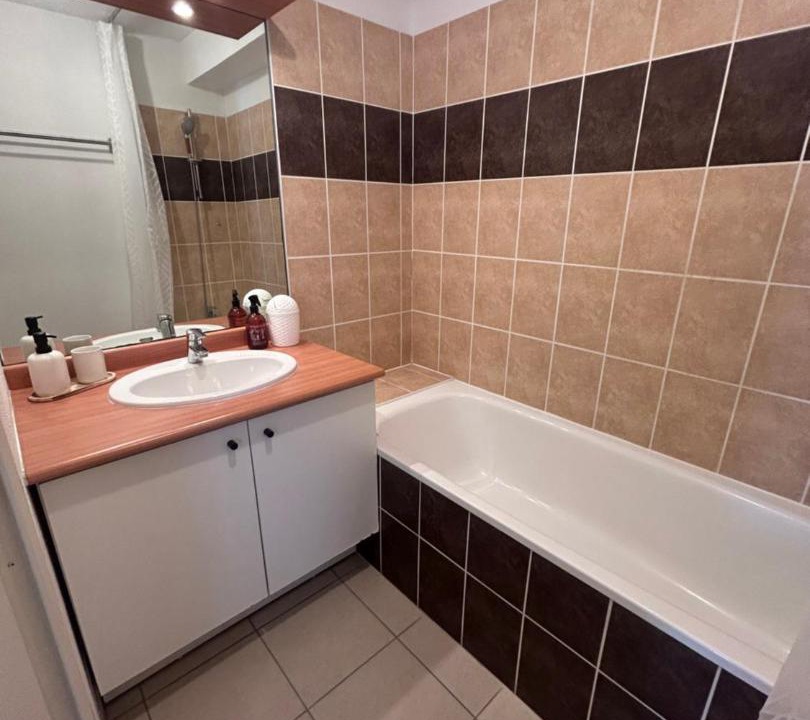 Photo of Bathroom in Port-Saint-Louis-du-Rhone