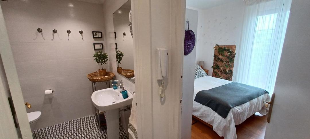 Photo of Bathroom in Gros