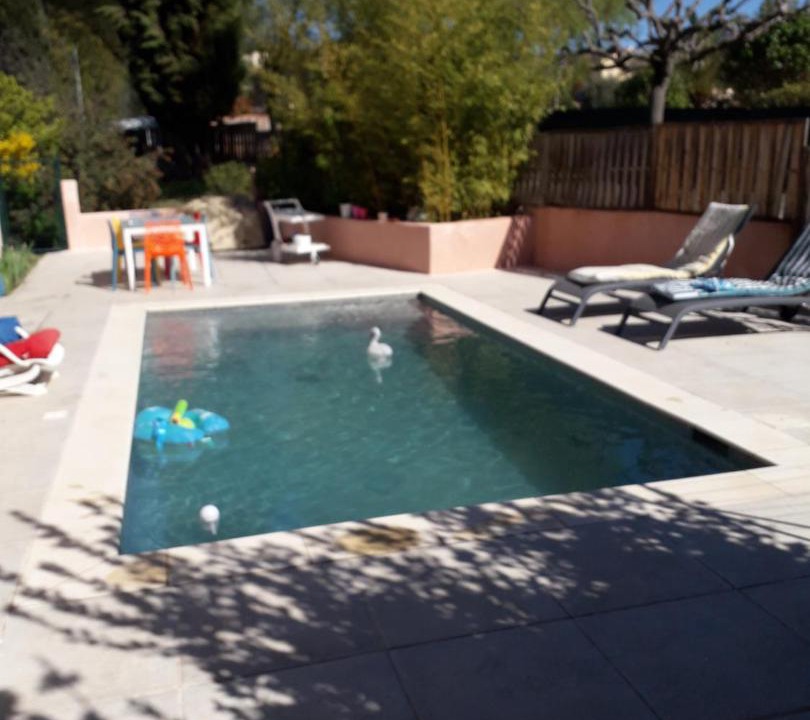 Photo of Others in Bouc-Bel-Air