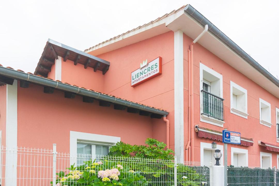 Photo of Buildings in Liencres