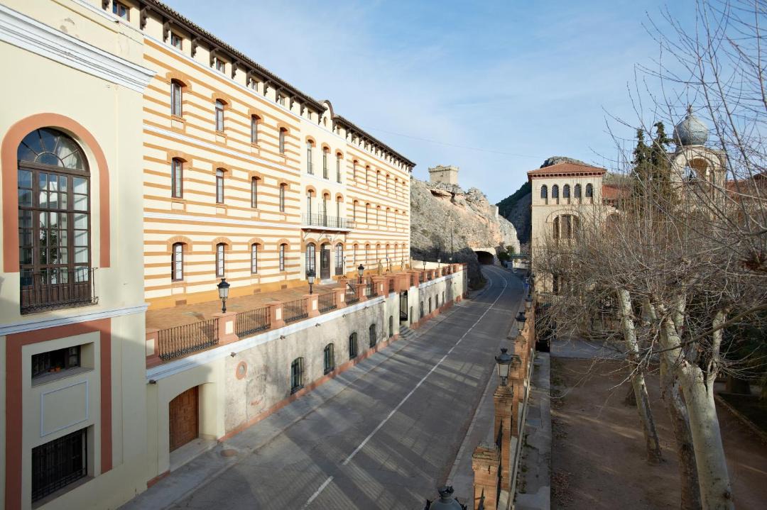 Photo of Buildings in Alhama de Aragon