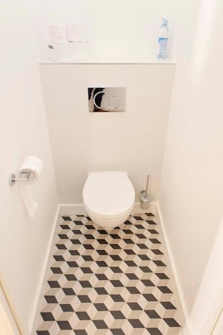 Photo of Bathroom in Carnot - Gailleton