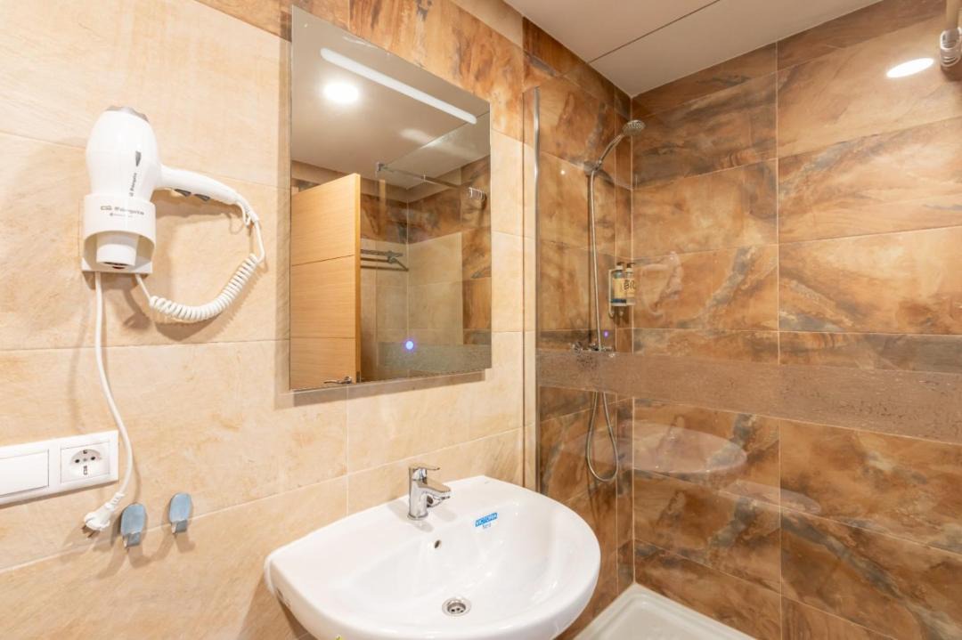 Photo of Bathroom in Alovera