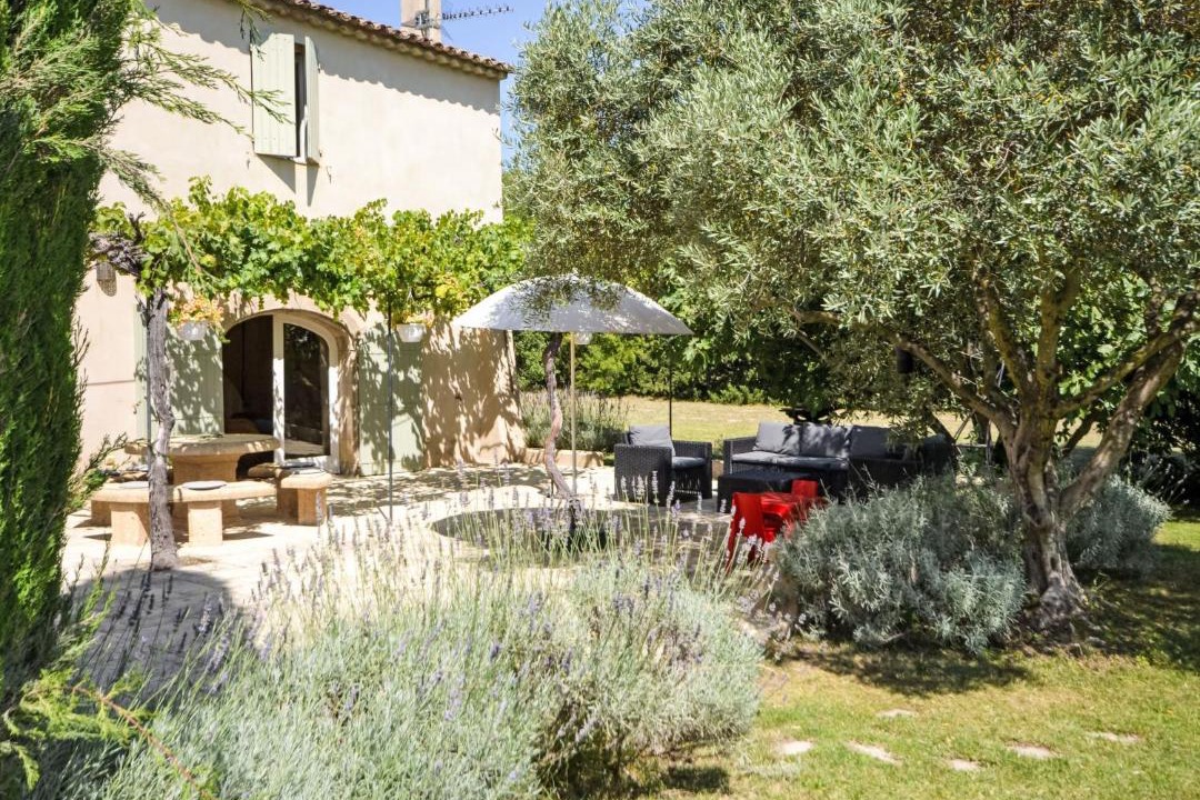 Photo of Others in Cucuron